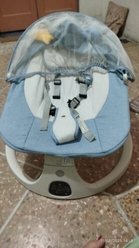 Baby electric swing