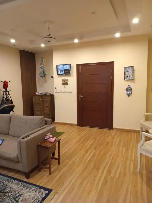 DHA avenue mall apartment for sale