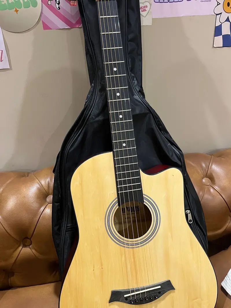 Premium Acoustic guitar