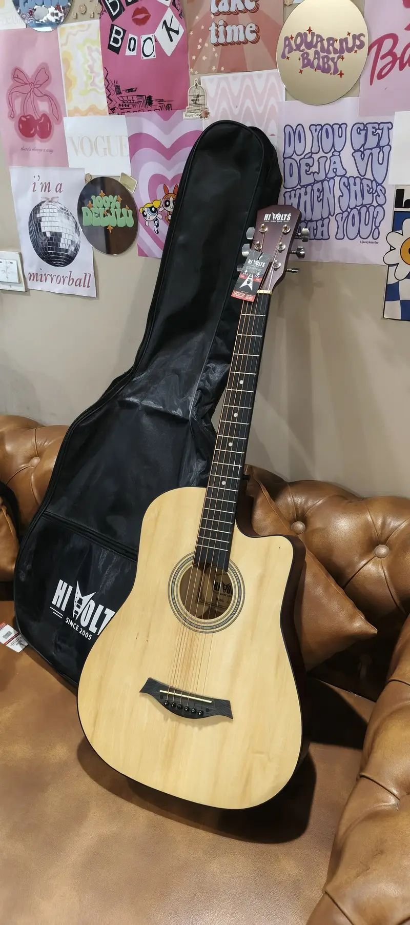 Premium Acoustic guitar
