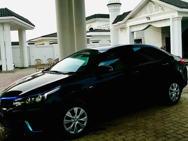 Corrola GLI attitude black