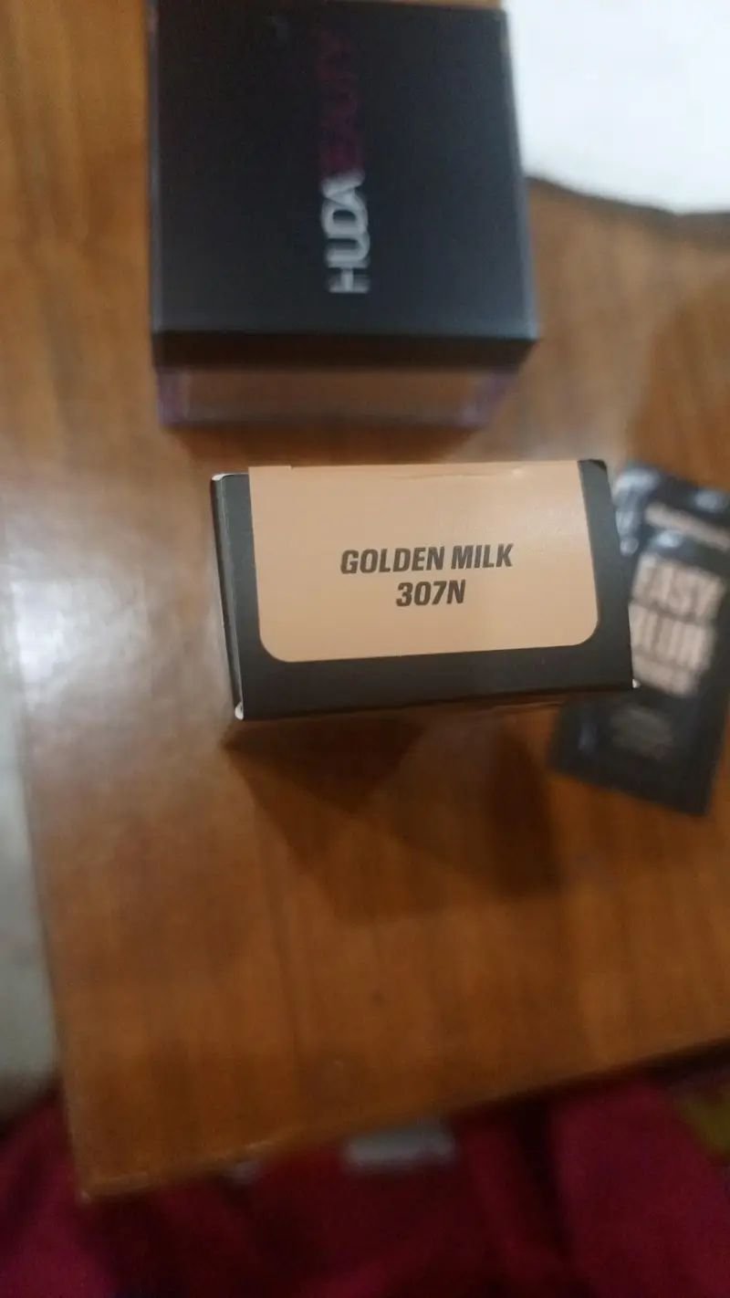 Huda beauty Foundation