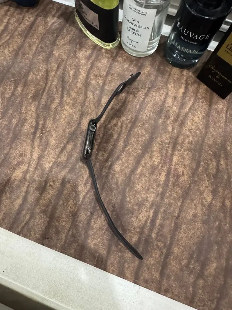 Apple watch series 10 black titanium 46mml