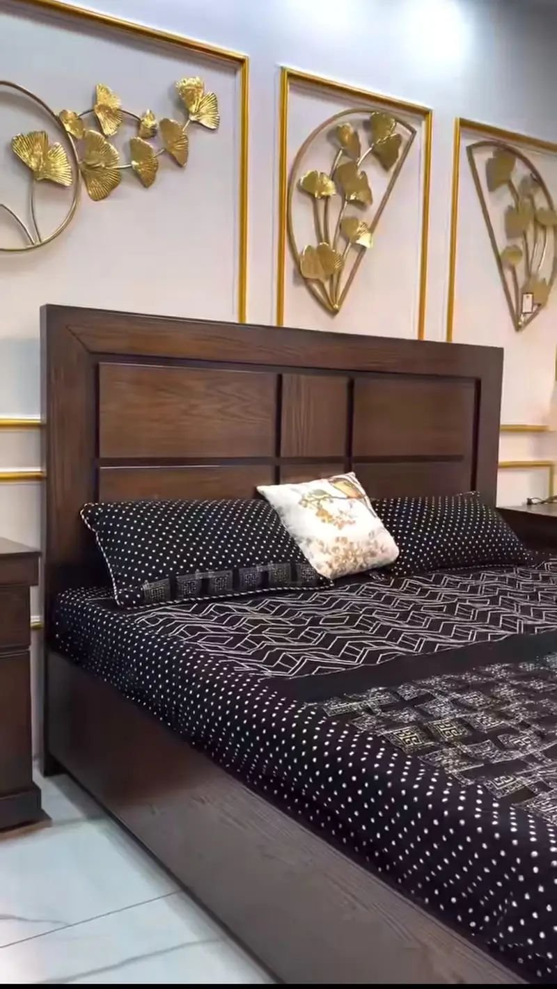Bed set / King Size bed / Double Bed / Wooden bed