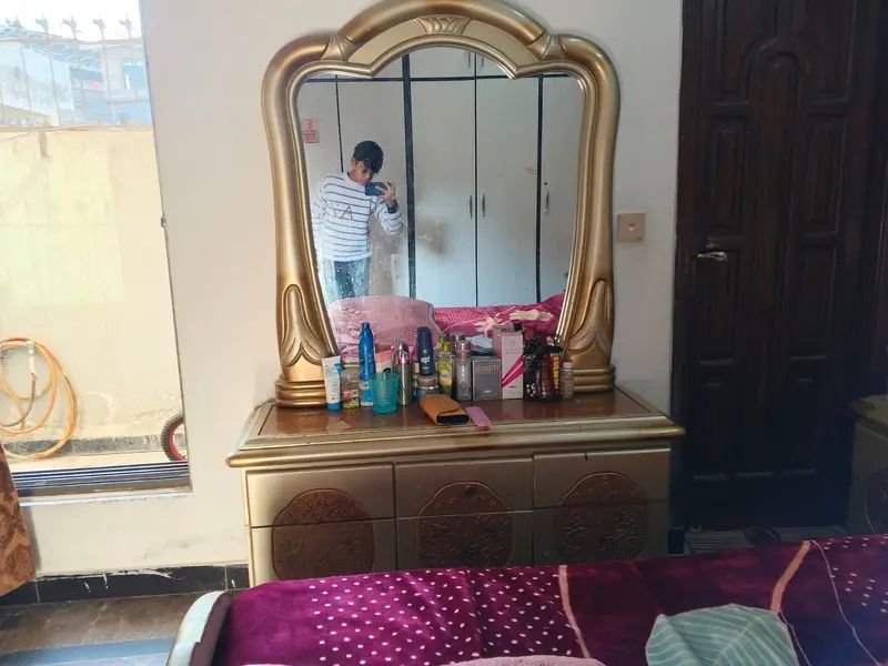 King Size wooden Bed