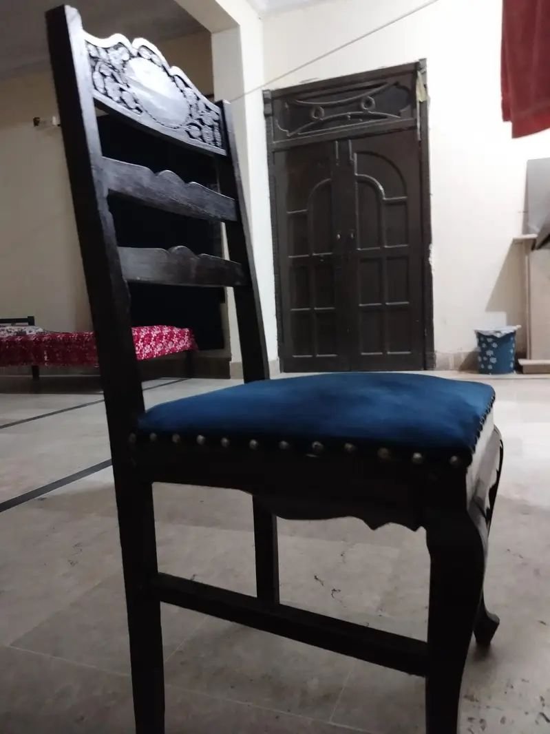 Dining table with chairs