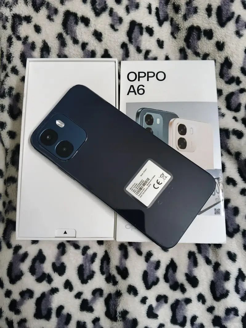oppo a6 10 by 10 original pics attached 1 month use