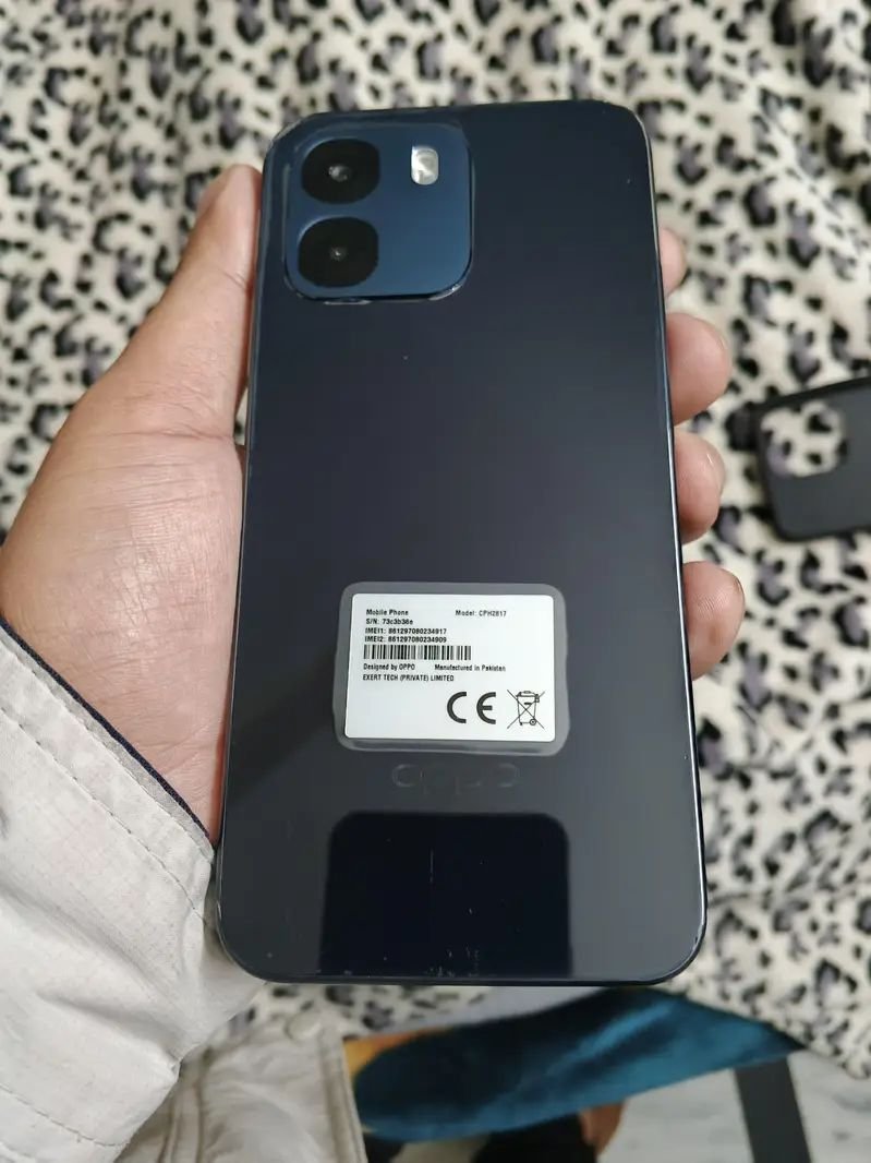 oppo a6 10 by 10 original pics attached 1 month use