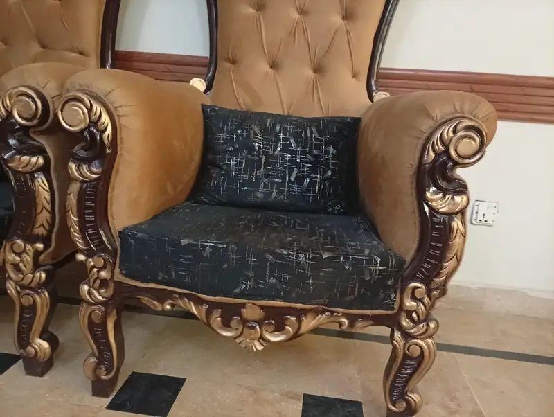 Tall chinioti chairs