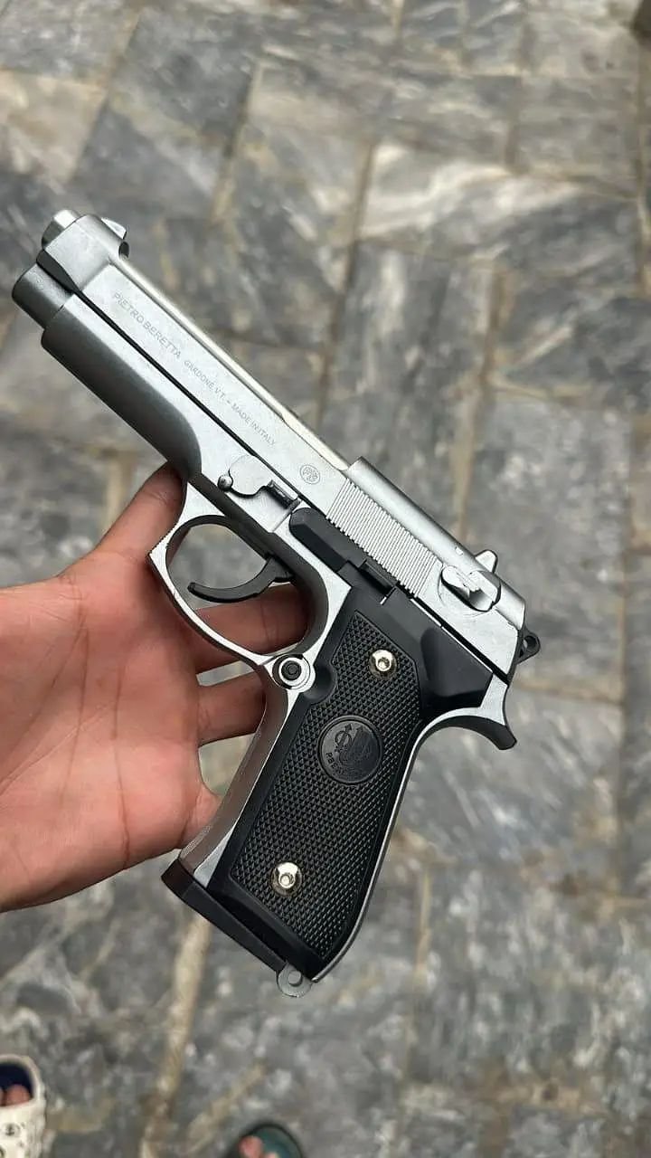 Metal toy guns / Soft bullet guns