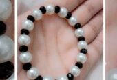 Bracelet in different varieties