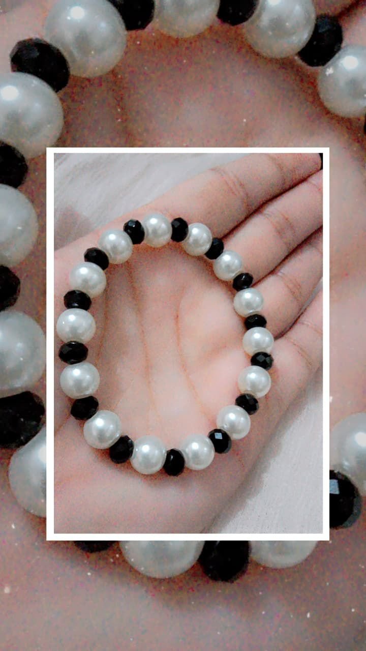 Bracelet in different varieties
