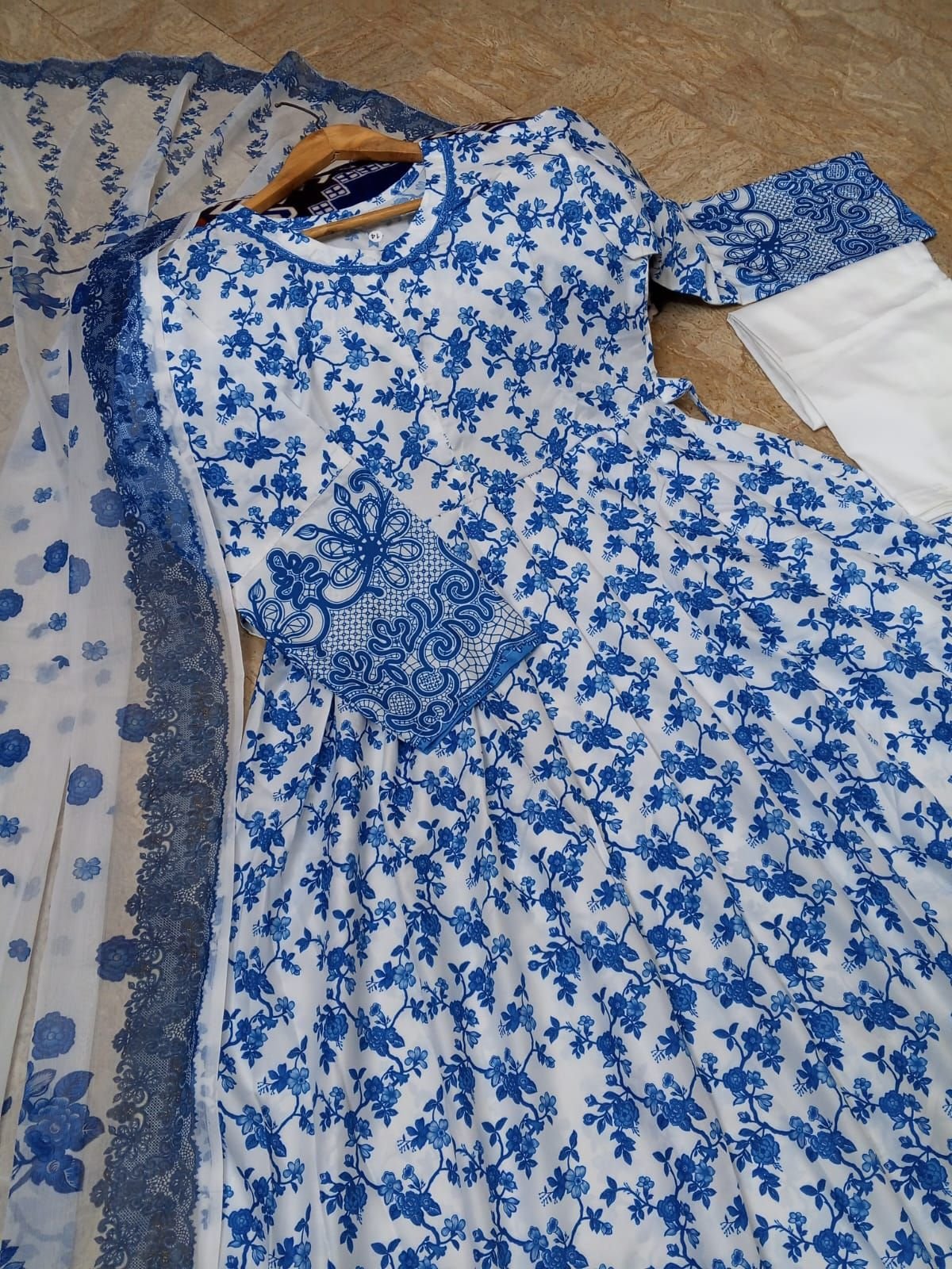 *Coconut Collection* “`VIRAL HANIA DIGITAL PRINT MAXI 3PCS“` 💙 Front & Back Allover Digital Printed Long Length Maxi With Neck Lace Digital Printed Chiffon Dupatta 3Pcs Size Measurement Chest 21 Maxi Length 52/53 *LONG LENGTH And Flair MAXI* *Flair 110 Inches* Stuff Swiss Lawn Trouser Length 37/ 38 Trouser Stuff *Crepe Georgette* Allover Digital Printed Dupatta Stuff *Chiffon* Price Rs: 3500/- *Real Pictures 😍😎