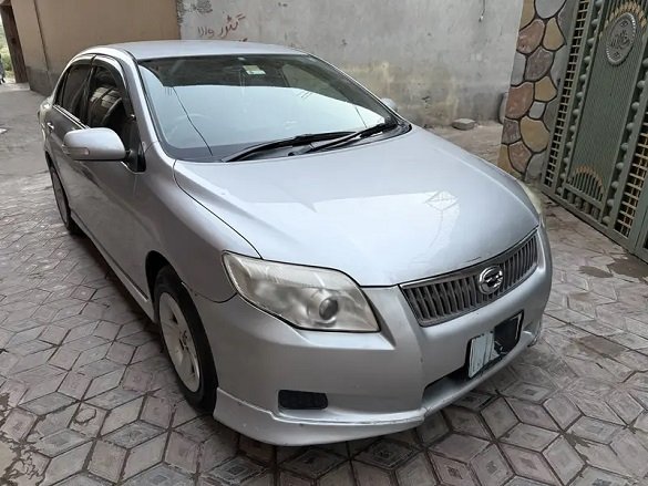 Toyota Corolla Axio 2013