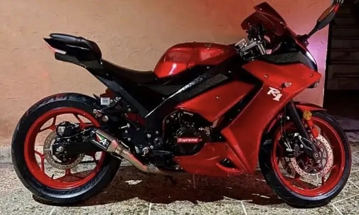 Yamaha R1m 2022model