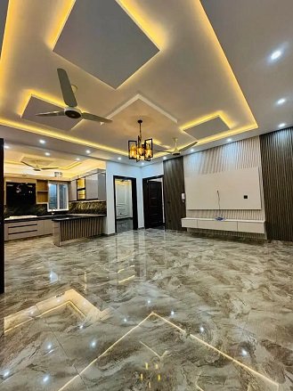 10 MARLA LUXURY HOUSE FOR SALE IN FAISAL town