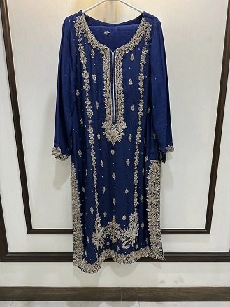 Ada work kaam wala suit