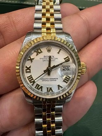 WE BUY Rolex Cartier Omega Vacheron Constantin Longines Montblanc Rado