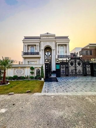 Crafted For Elegant Living | Premium 1 Kanal House In DHA Phase 5