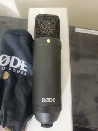 RØDE NT1 Studio Kit + AI-1 Audio Interface – Excellent Condition